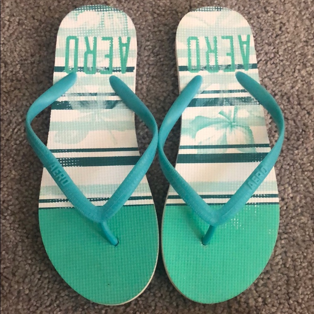 Aeropostale flip flops